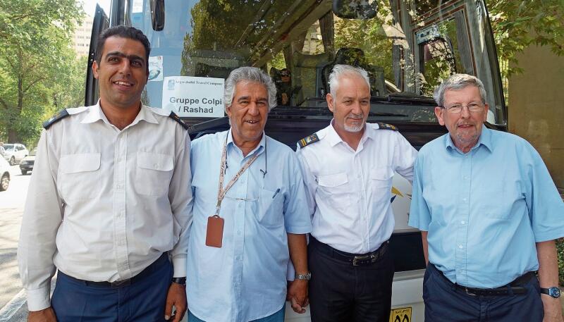 Reiseleitung als Hobby: Zweimal führte Bruno Colpi (rechts) auch eine Reisegruppe durch den Iran. (Bild: ZVG)