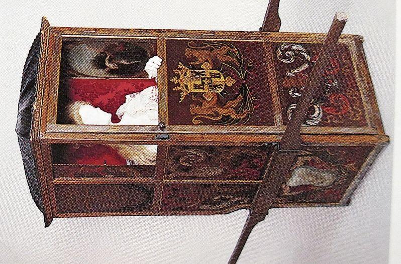 Sänfte der Ratsherrenfamilie Zurlauben.
