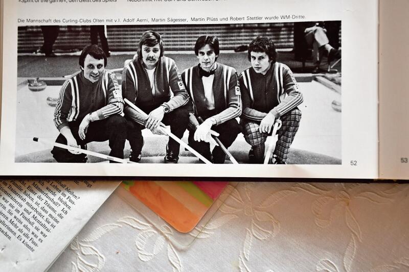 Vertraten die Schweiz an der Curlingweltmeisterschaft 1976: v.l. Böbes Aerni, Martin Sägesser, Martin Plüss und Robert Stettler. Sie brachten eine Bronzemedaille mit nach Hause. (Bild: ZVG)