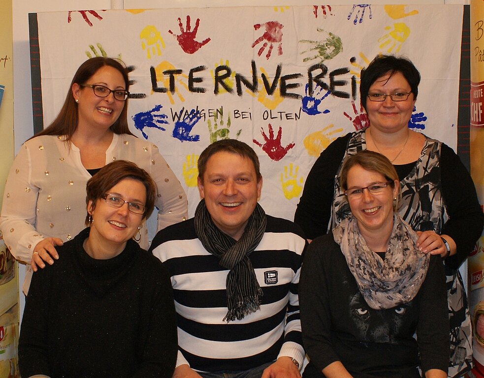 Seit Januar im Vorstand des neugegründeten Elternvereins Wangen bei Olten: (v.l.n.r) Sarah Corvigno-Nisio, Melina Luongo, Präsident Stephan Wohlfarth, Judith Egli und Claudia Hunsperger. (Bild: ZVG) 
