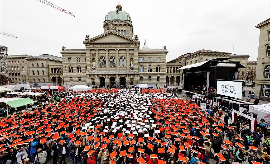 Wie am letzten April in Bern (Bild) soll vom Freitag, 23. bis Samstag, 24. September das 150-Jahr-Jubiläum des Schweizerischen Roten Kreuzes auf der Oltner Kirchgasse gefeiert werden. (Bild: SRK)
