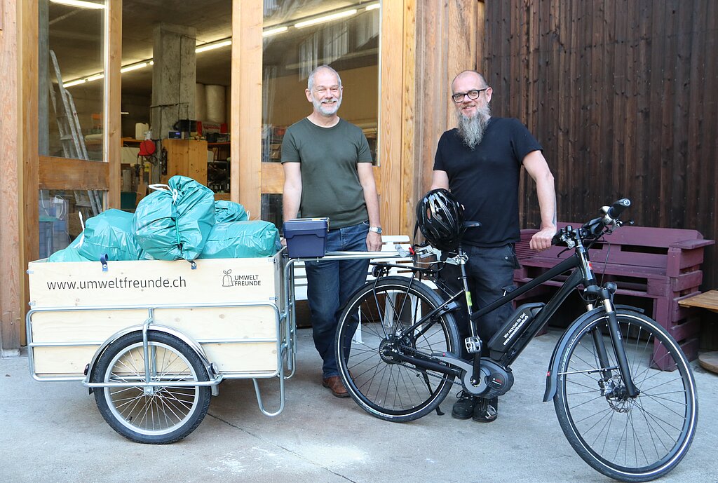 Reno Sami, Co-Geschäftsleiter, und Christoph Hess, Abteilungsleiter der Suchthilfe Ost sind zufrieden mit dem Start der «Umweltfreunde». (Bild: mim)
Reno Sami, Co-Geschäftsleiter, und Christoph Hess, Abteilungsleiter der Suchthilfe Ost sind zufrieden mit dem Start der «Umweltfreunde». (Bild: mim)