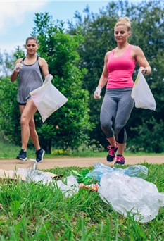 Die Idee der in Schweden erstmals durchgeführten «Plogging-Events» wurden in diesem Jahr bereits von verschiedenen Schweizer Städten aufgenommen. (Bild: Fotolia) Die Idee der in Schweden erstmals durchgeführten «Plogging-Events» wurden in diesem Jahr bereits von verschiedenen Schweizer Städten aufgenommen. (Bild: Fotolia)